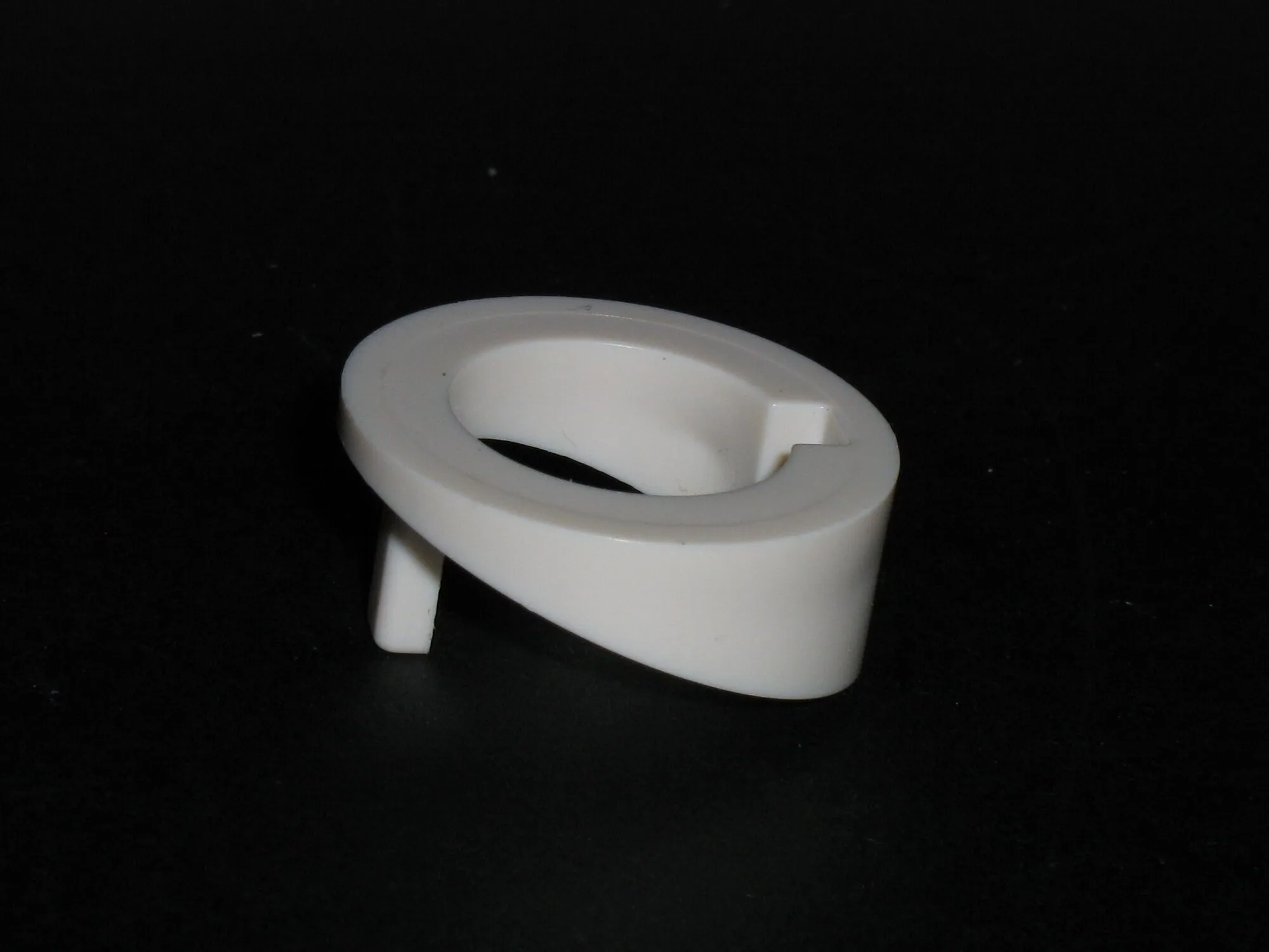 PIERŚCIEŃ MOCUJĄCY, pergamon