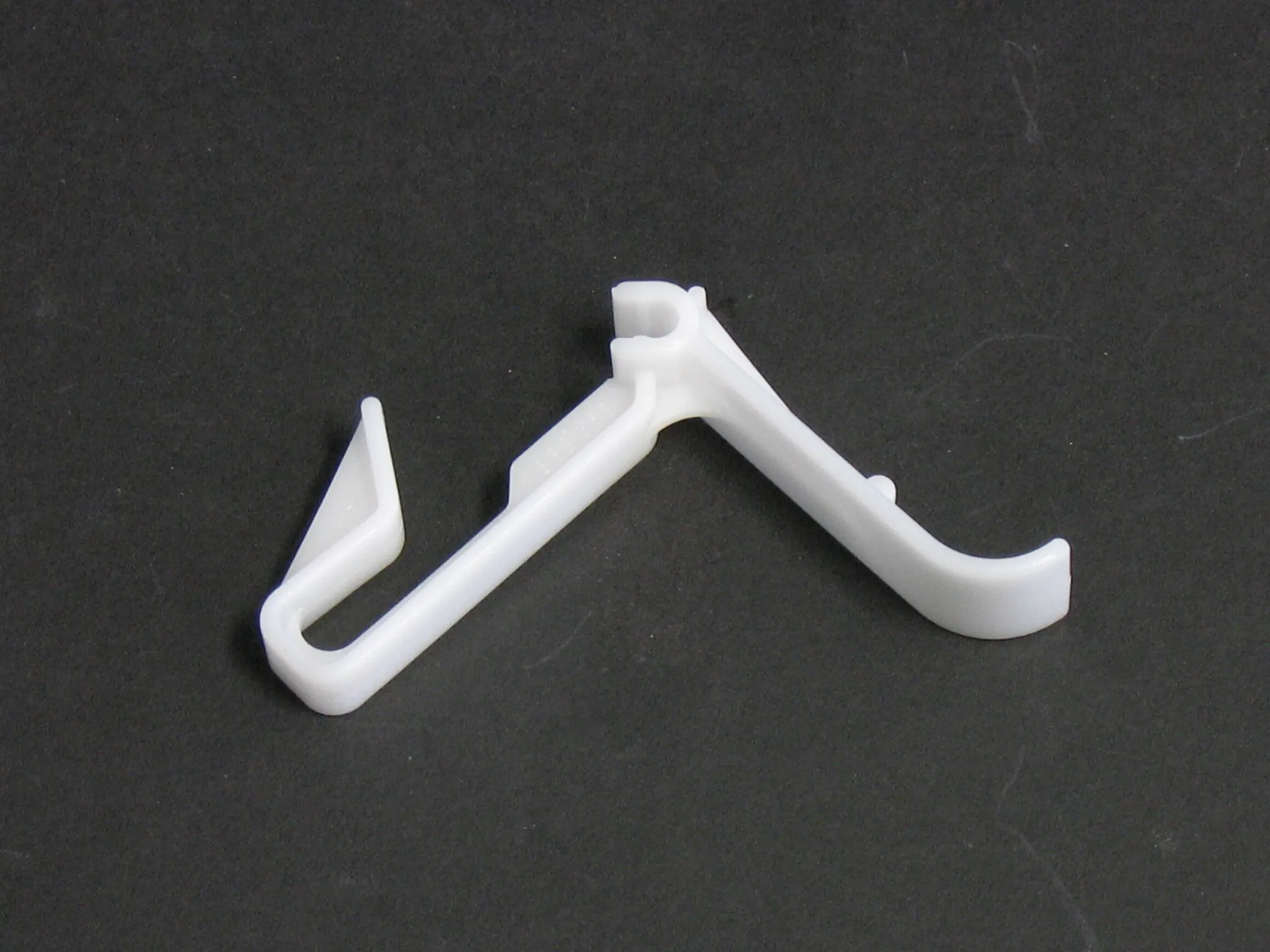 DZWIGNIA ZAWORU SPUSTOWEGO